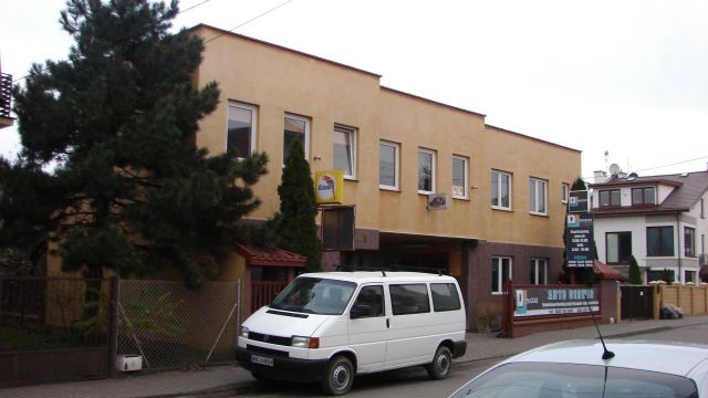 dom wolnostojący Łomianki, ul. Wiejska. Zdjęcie 1