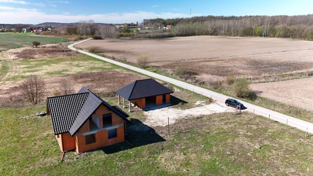 dom wolnostojący, 5 pokoi Wołowice. Zdjęcie 4