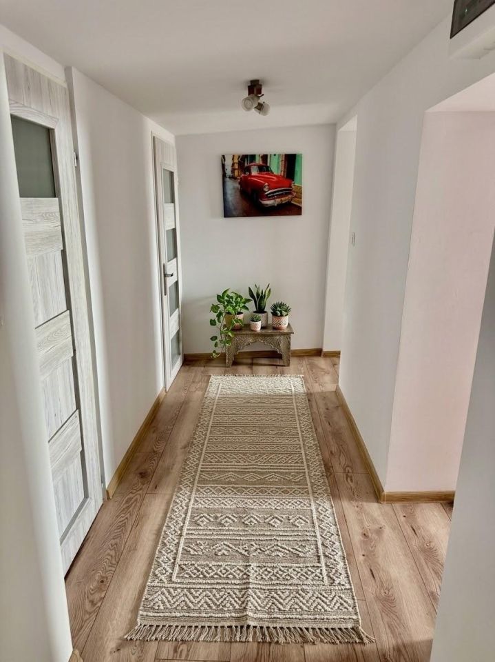 Mieszkanie 3-pokojowe Leszno, pl. Nowy Rynek. Zdjęcie 2