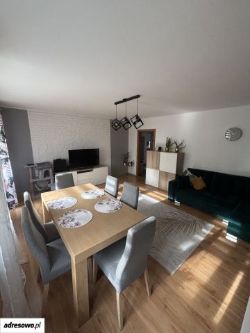 Mieszkanie 3-pokojowe Piotrków Trybunalski, ul. Belzacka. Zdjęcie 1