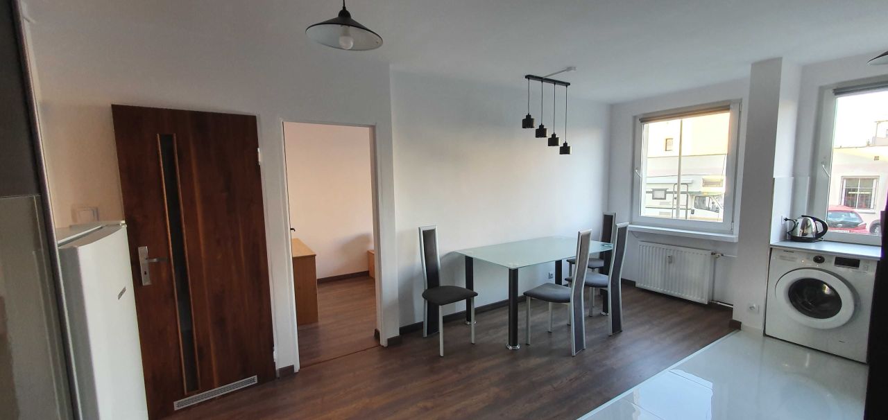 Mieszkanie 2-pokojowe Kędzierzyn-Koźle Cisowa. Zdjęcie 1