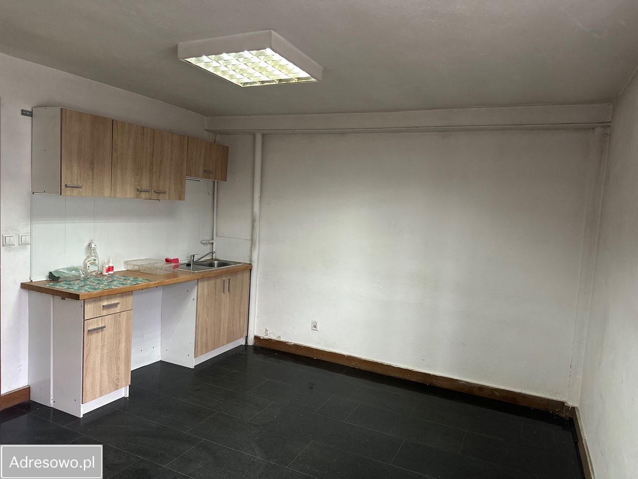 Hala/magazyn Borzęcin. Zdjęcie 4