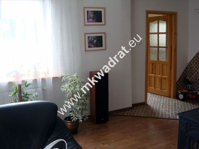 dom wolnostojący, 2 pokoje Janinów. Zdjęcie 2