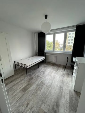 Mieszkanie 3-pokojowe Warszawa Śródmieście. Zdjęcie 1