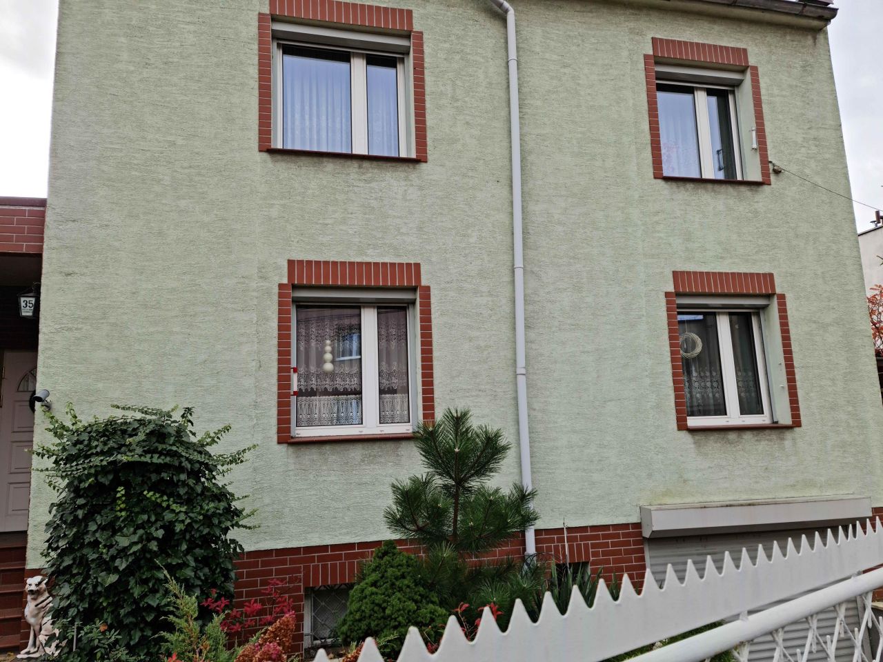 dom wolnostojący, 6 pokoi Siemianowice Śląskie Bytków, ul. Bolesława Chrobrego. Zdjęcie 1