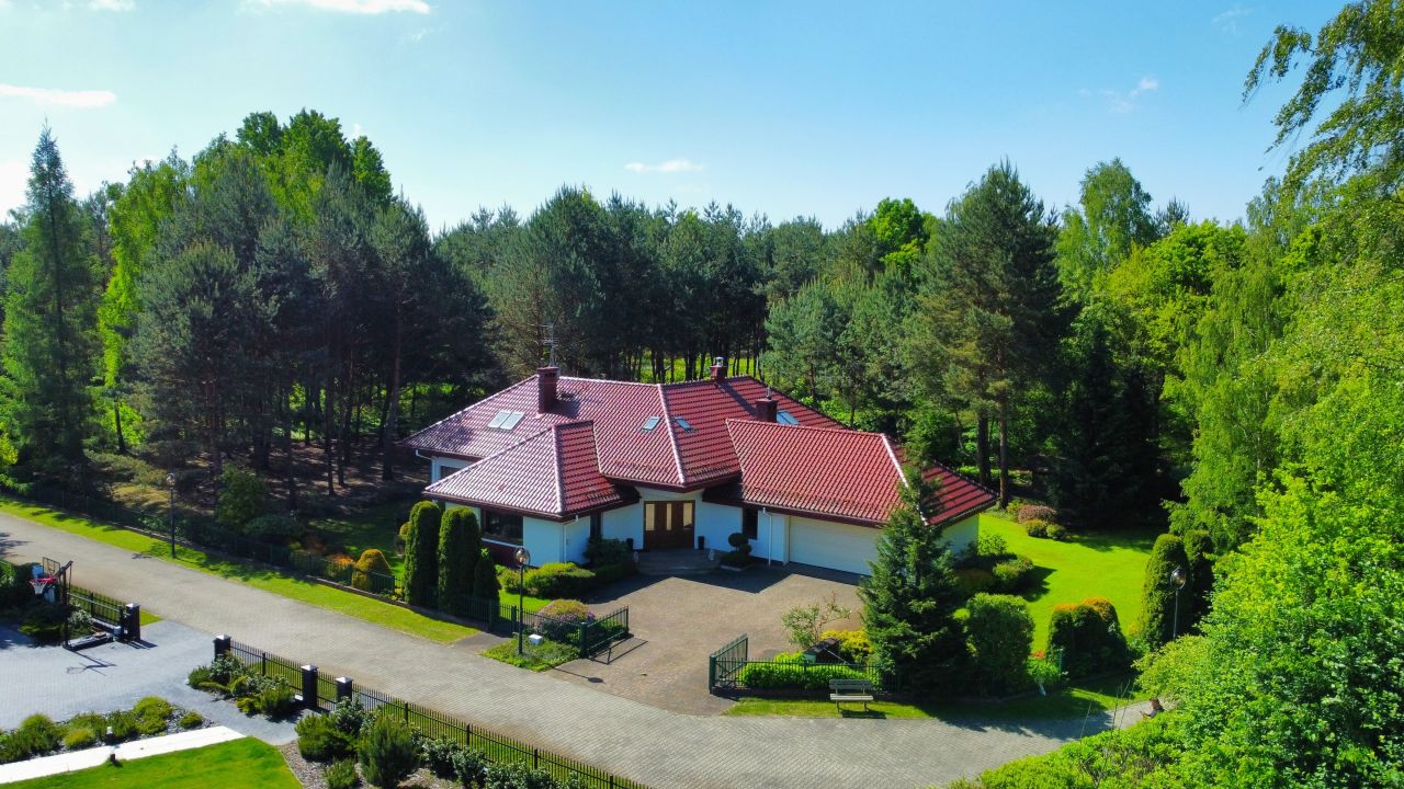 dom wolnostojący, 6 pokoi Strzeniówka, ul. Jeżynowa. Zdjęcie 2