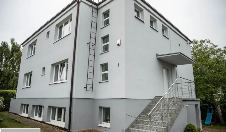 Hotel/pensjonat Jastrzębia Góra, ul. Tomasza Rogali