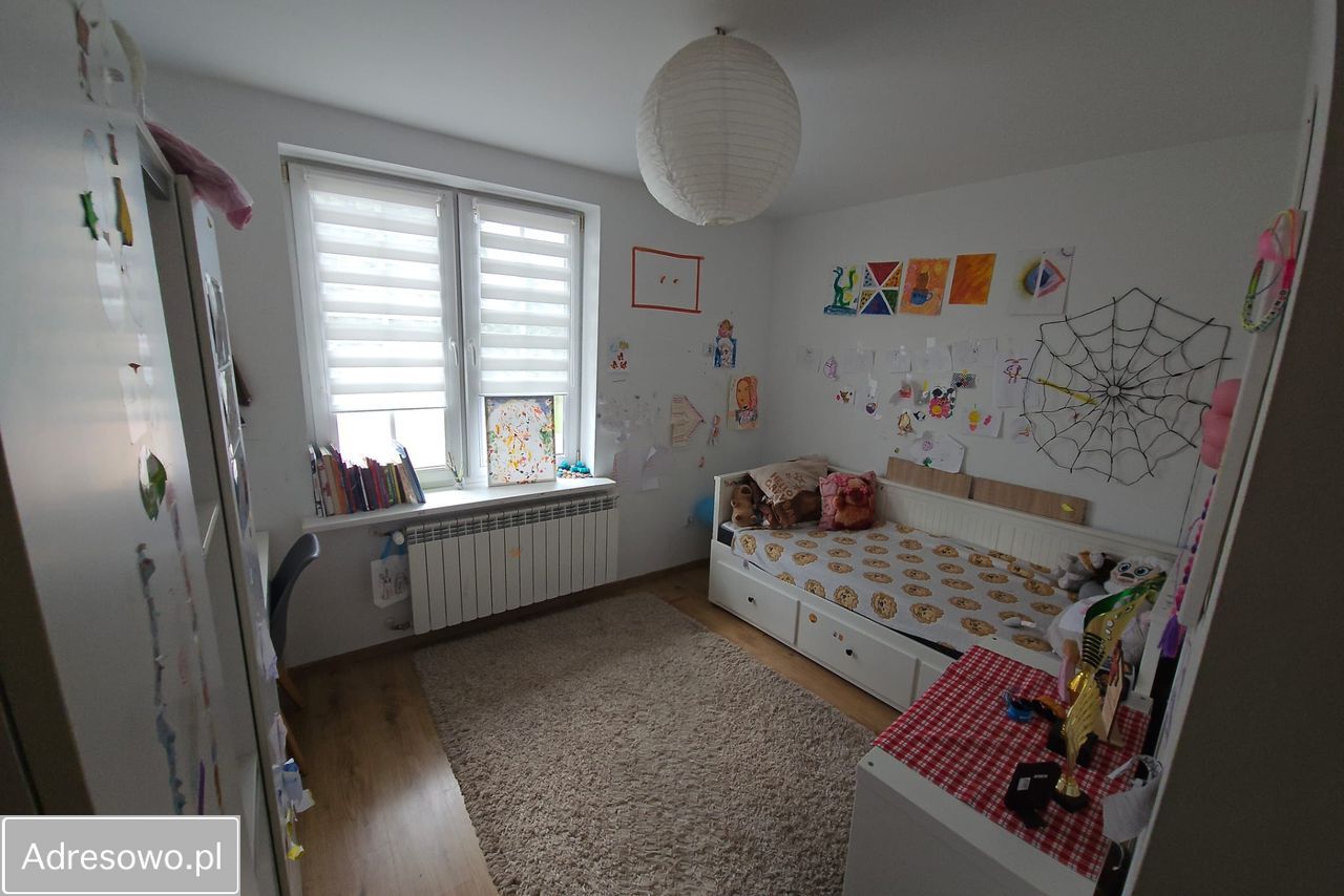 dom wolnostojący, 4 pokoje Dąbrówka-Ług. Zdjęcie 11