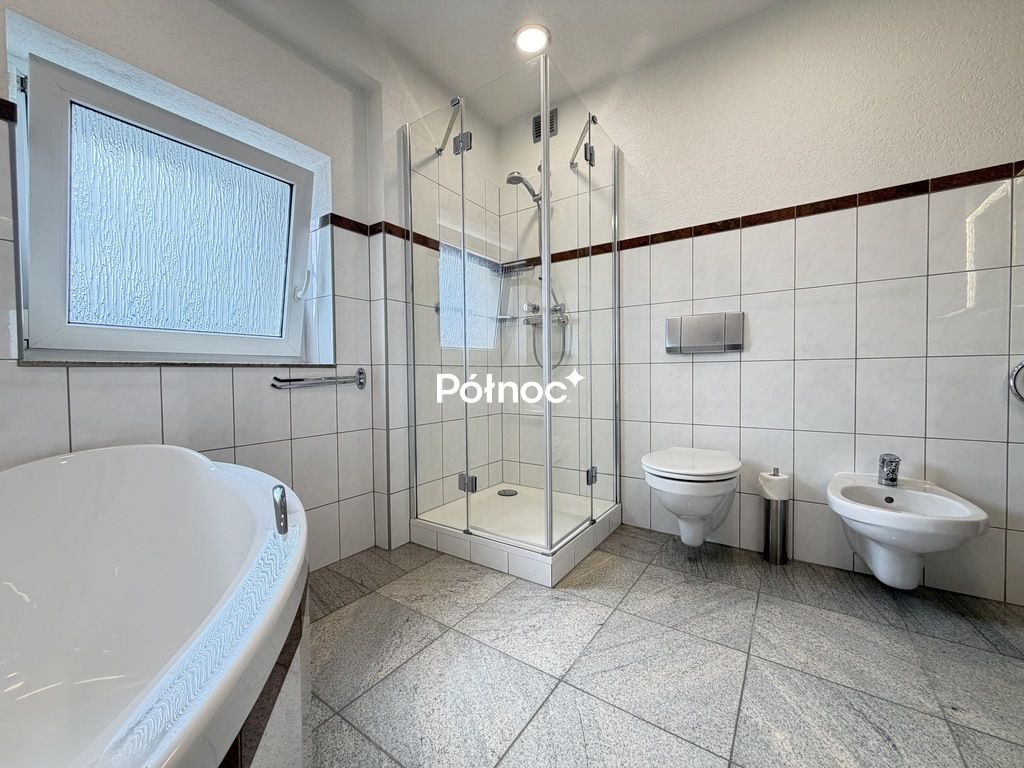 Mieszkanie 4-pokojowe Bolesławiec, ul. Gdańska. Zdjęcie 11