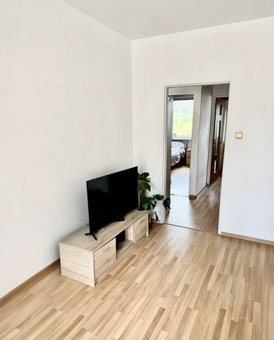 Mieszkanie 3-pokojowe Katowice, ul. Modrzewiowa. Zdjęcie 1