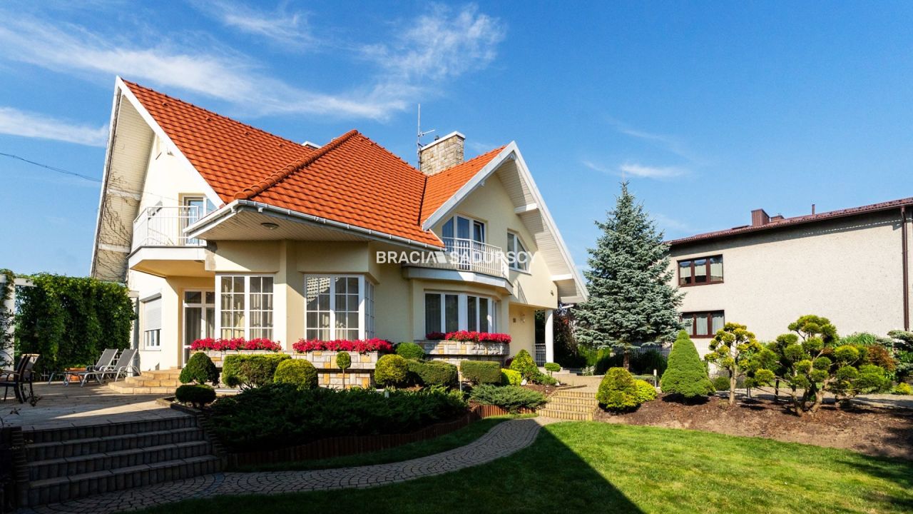 dom wolnostojący, 12 pokoi Wieliczka, ul. Jana Kochanowskiego. Zdjęcie 39