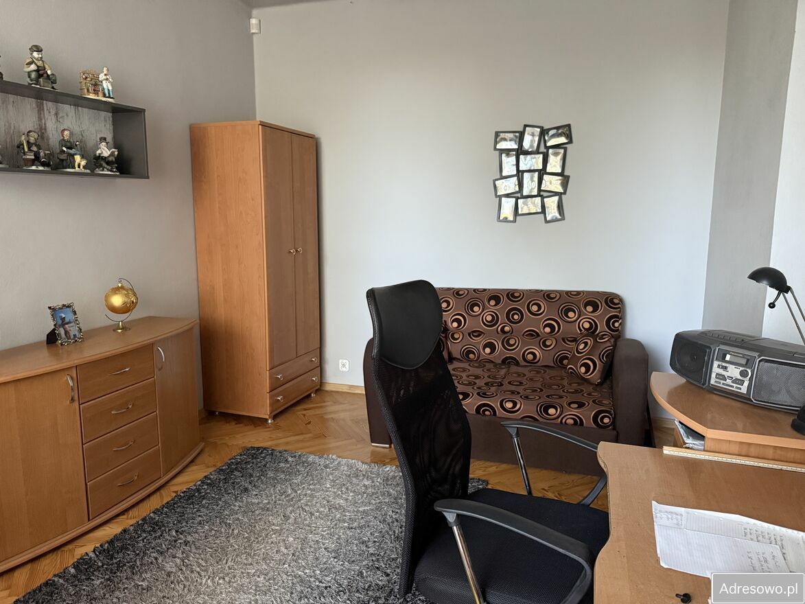 dom wolnostojący, 5 pokoi Radom Janiszpol, ul. gen. Stefana Roweckiego "Grota". Zdjęcie 4