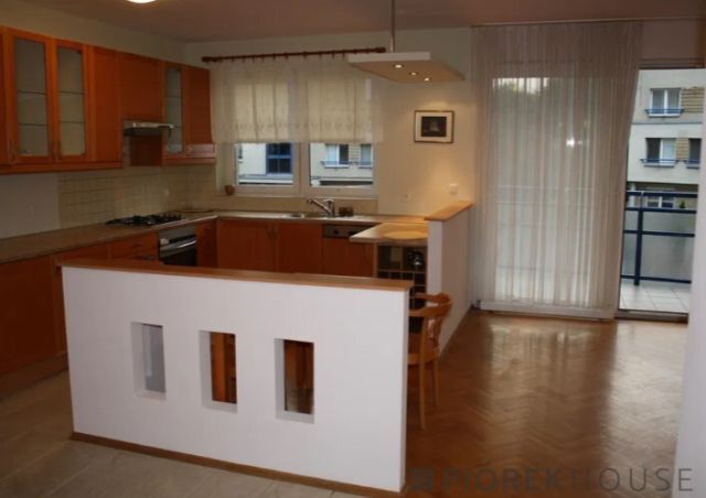 Mieszkanie 3-pokojowe Warszawa Ochota, ul. Pandy. Zdjęcie 1