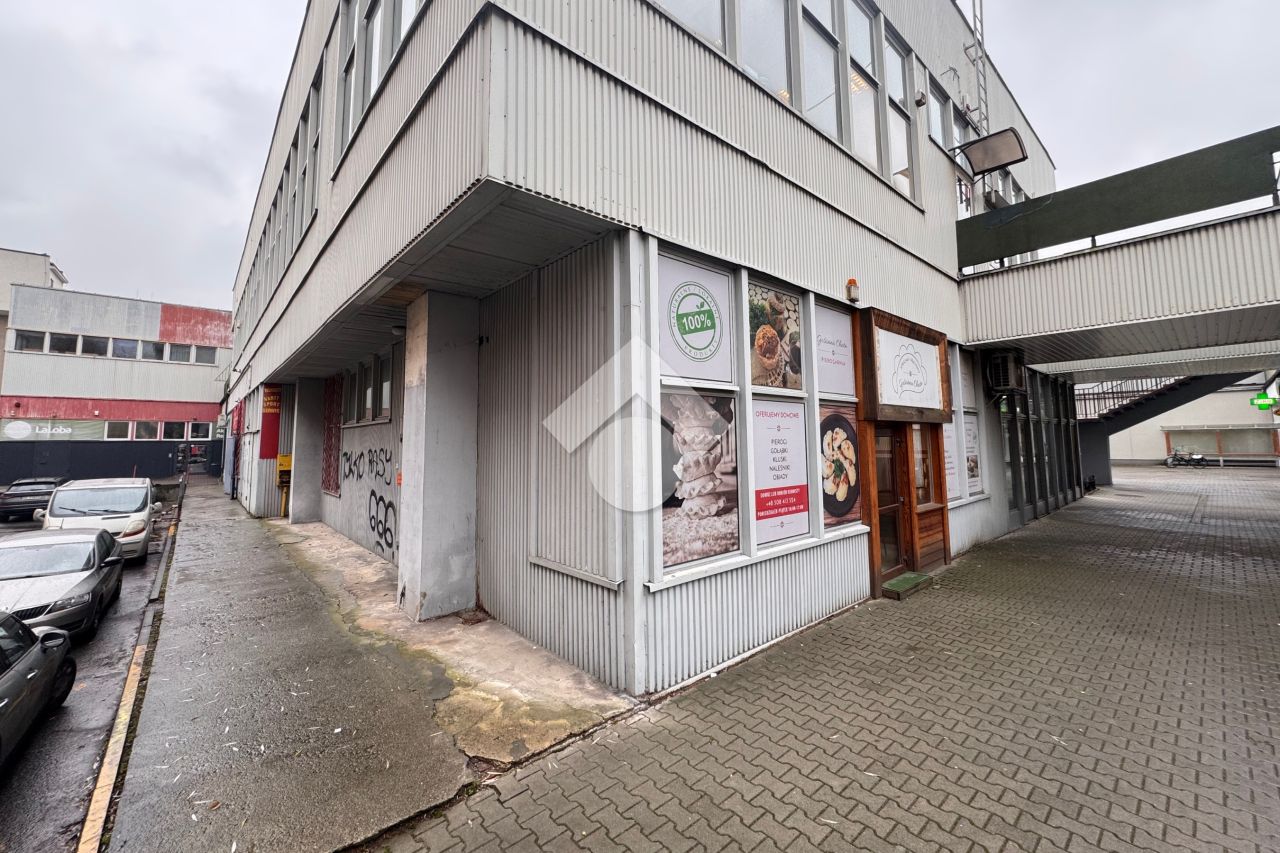 Lokal Kraków Podgórze Duchackie, ul. Beskidzka. Zdjęcie 4