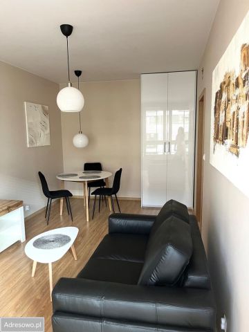 Mieszkanie 2-pokojowe Kraków Dębniki, ul. Czerwone Maki. Zdjęcie 1