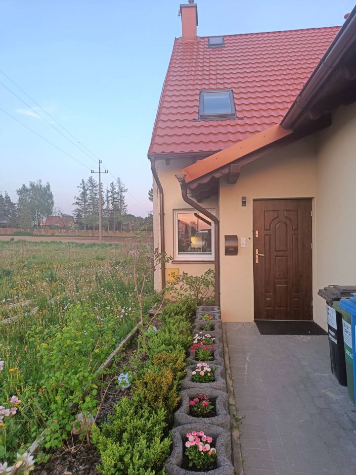 dom szeregowy, 4 pokoje Karolewo. Zdjęcie 17