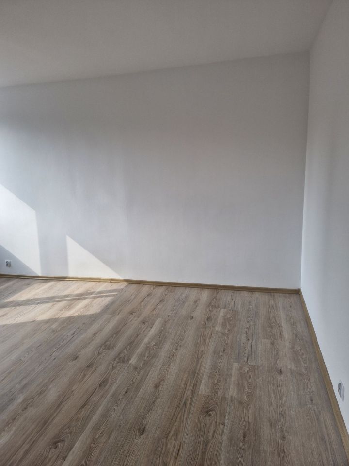 Mieszkanie 2-pokojowe Łódź Dąbrowa. Zdjęcie 1