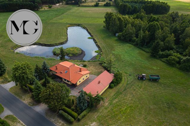dom wolnostojący, 4 pokoje Studzienki Lisi Kąt, ul. Lisi Kąt. Zdjęcie 1