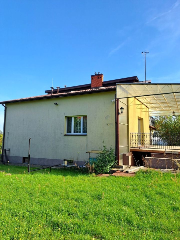 dom wolnostojący, 7 pokoi Wyśmierzyce. Zdjęcie 1