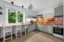 dom wolnostojący, 7 pokoi Góra Kalwaria. Zdjęcie 1