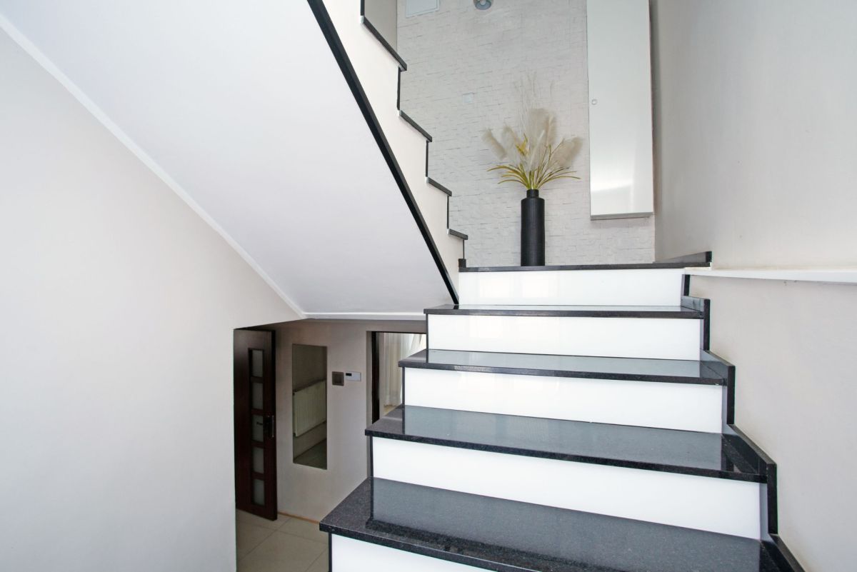 dom wolnostojący, 7 pokoi Bodzanów. Zdjęcie 12