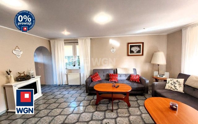 dom wolnostojący, 10 pokoi Budzistowo. Zdjęcie 3