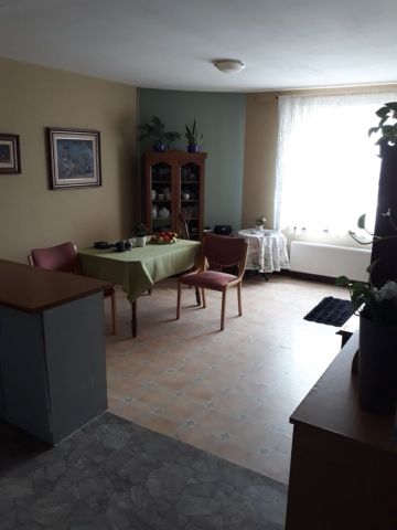 Mieszkanie 3-pokojowe Zgorzelec Ujazd. Zdjęcie 1