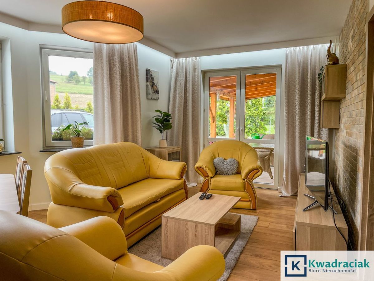 dom wolnostojący, 5 pokoi Bieździadka. Zdjęcie 9