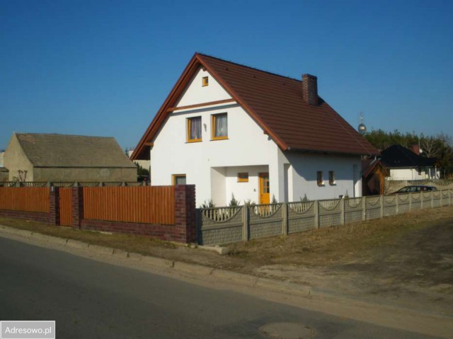 dom wolnostojący Nowa Dąbrowa. Zdjęcie 1
