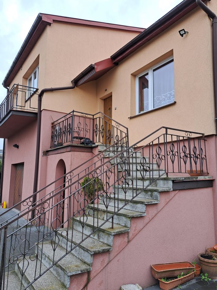 dom wolnostojący, 9 pokoi Wielogóra, ul. Warszawska. Zdjęcie 12