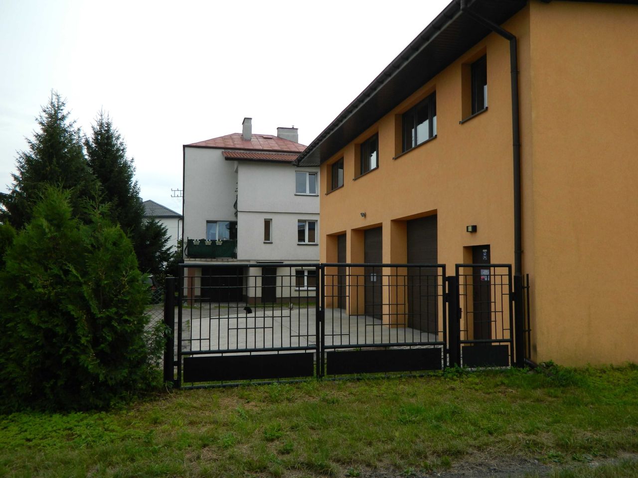 dom wolnostojący, 6 pokoi Łuków, ul. Konstantego Ildefonsa Gałczyńskiego. Zdjęcie 2