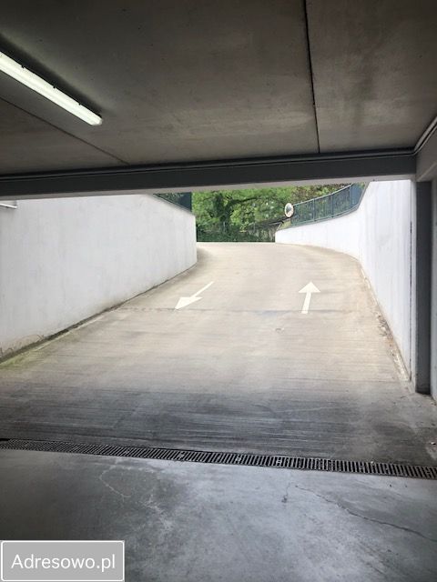 Garaż/miejsce parkingowe Wrocław Krzyki, ul. Jesionowa. Zdjęcie 3