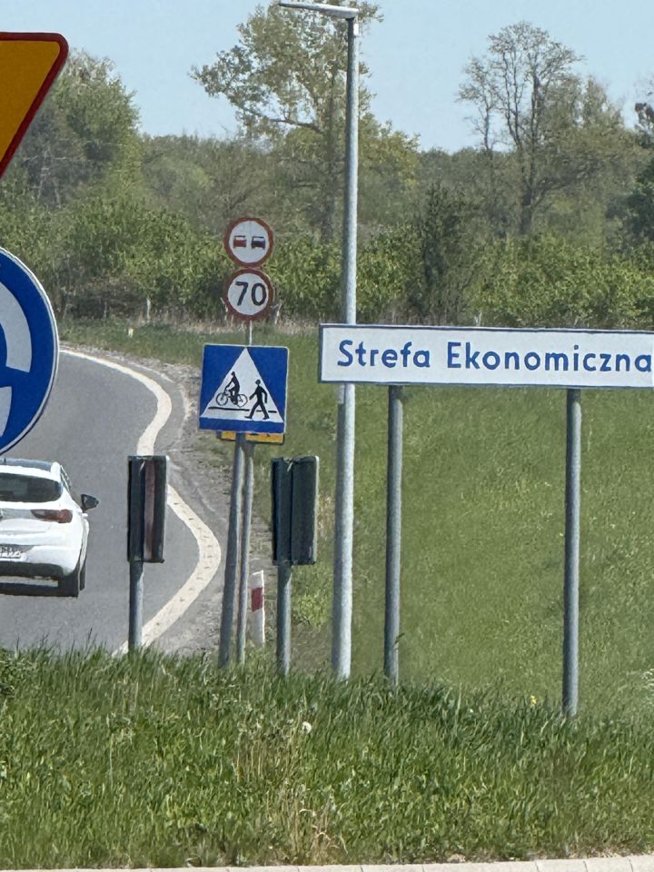 Działka inwestycyjna Oleśnica, ul. Strefowa. Zdjęcie 2