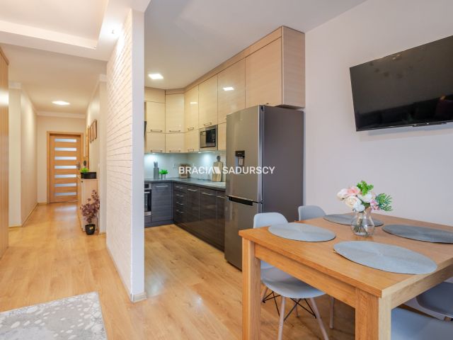 Mieszkanie 2-pokojowe Kraków Bronowice, ul. Józefa Chełmońskiego. Zdjęcie 2