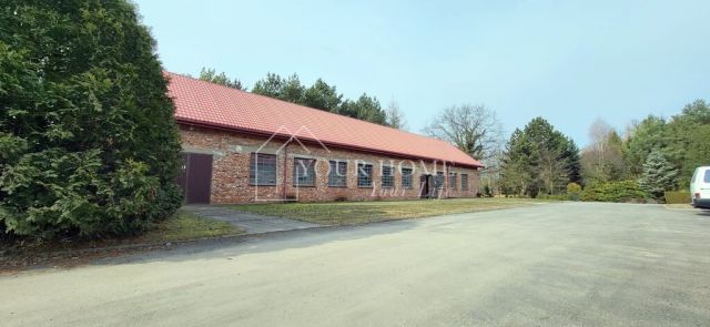 Hala/magazyn Zajączków. Zdjęcie 1