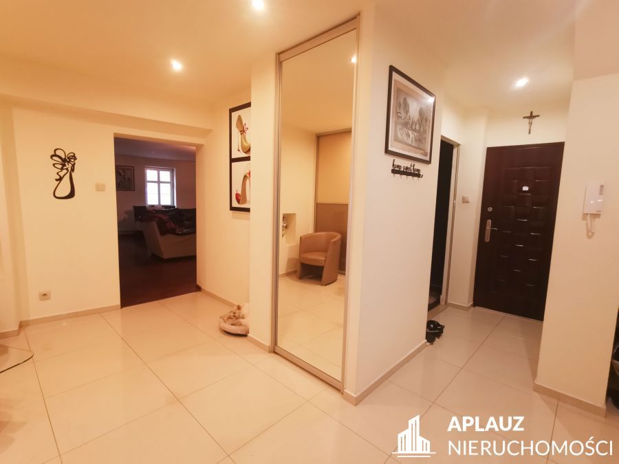 Mieszkanie 3-pokojowe Jelenia Góra Centrum. Zdjęcie 11