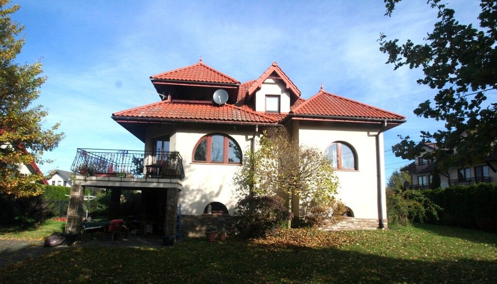 dom wolnostojący, 8 pokoi Krzeczów. Zdjęcie 1