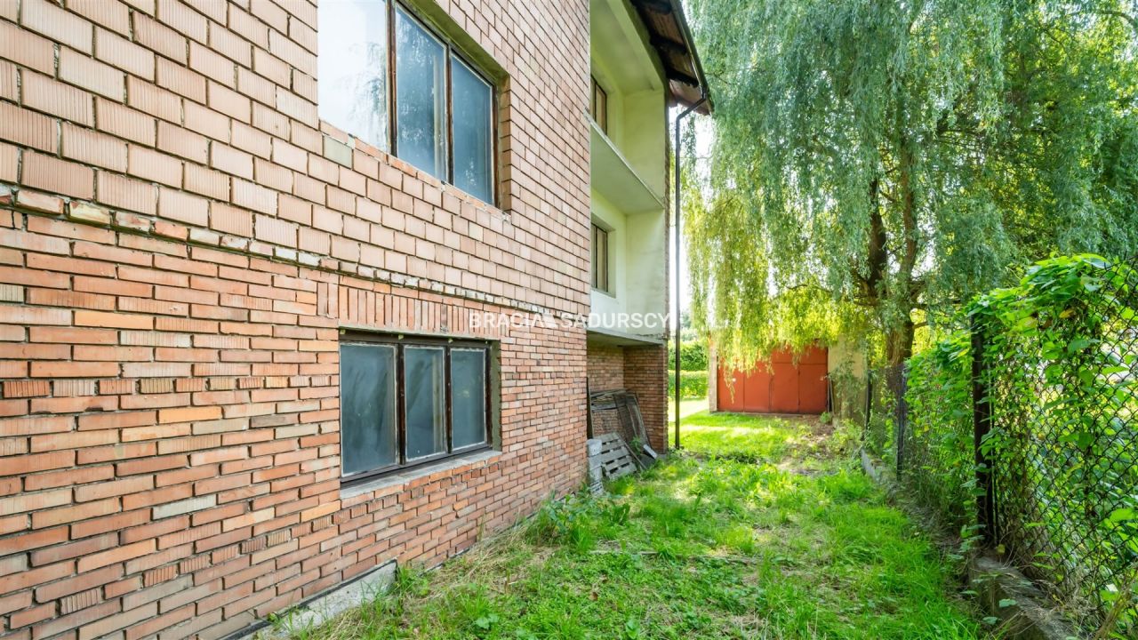 dom wolnostojący, 8 pokoi Libertów, ul. św. Floriana. Zdjęcie 18