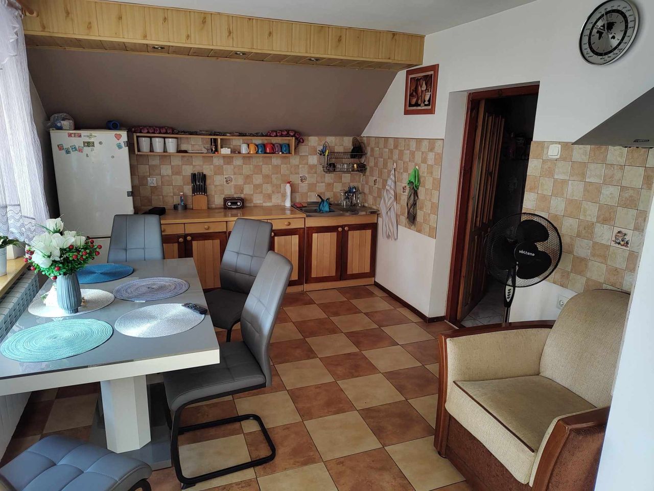 dom wolnostojący, 5 pokoi Nowa Huta Łapigrosz. Zdjęcie 16