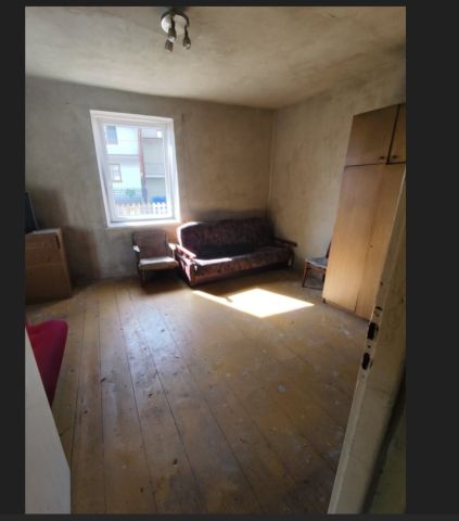 dom wolnostojący, 2 pokoje Borowno, ul. Sobieskiego. Zdjęcie 1