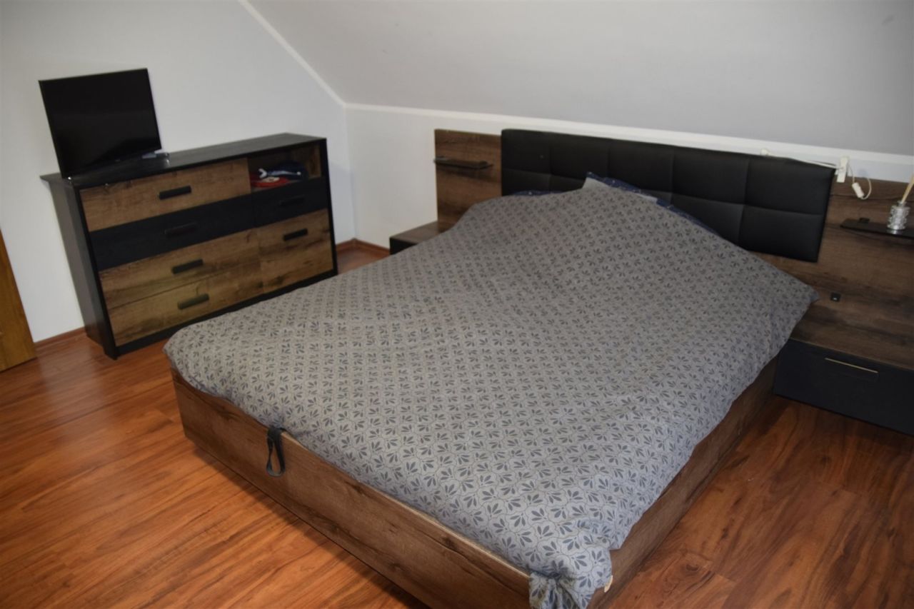 dom wolnostojący, 5 pokoi Gniezno. Zdjęcie 18