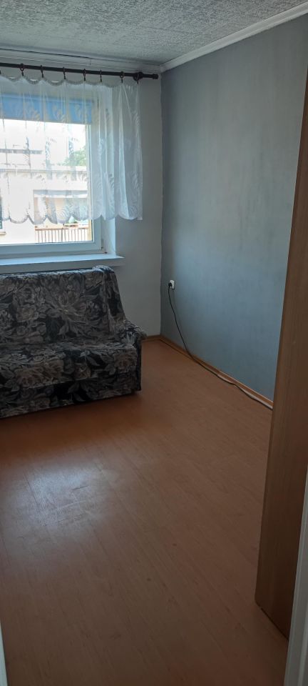 Mieszkanie 3-pokojowe Żagań, ul. Fredry. Zdjęcie 3