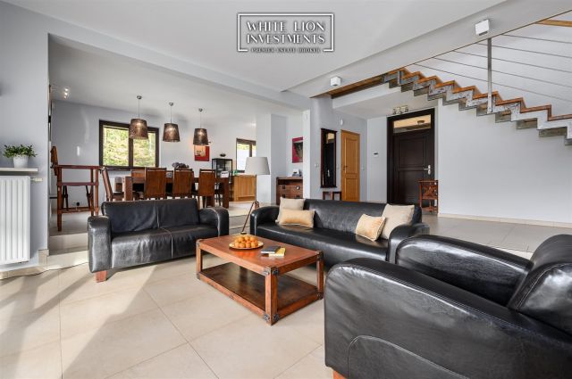 dom wolnostojący, 4 pokoje Glaznoty. Zdjęcie 2