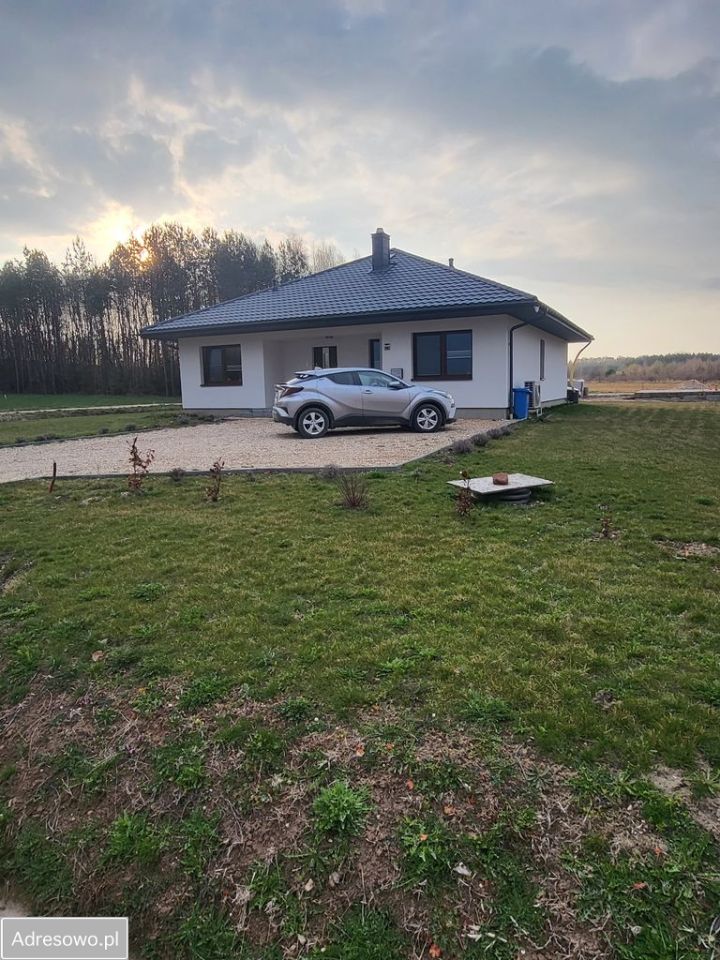 dom wolnostojący, 3 pokoje Obice. Zdjęcie 6