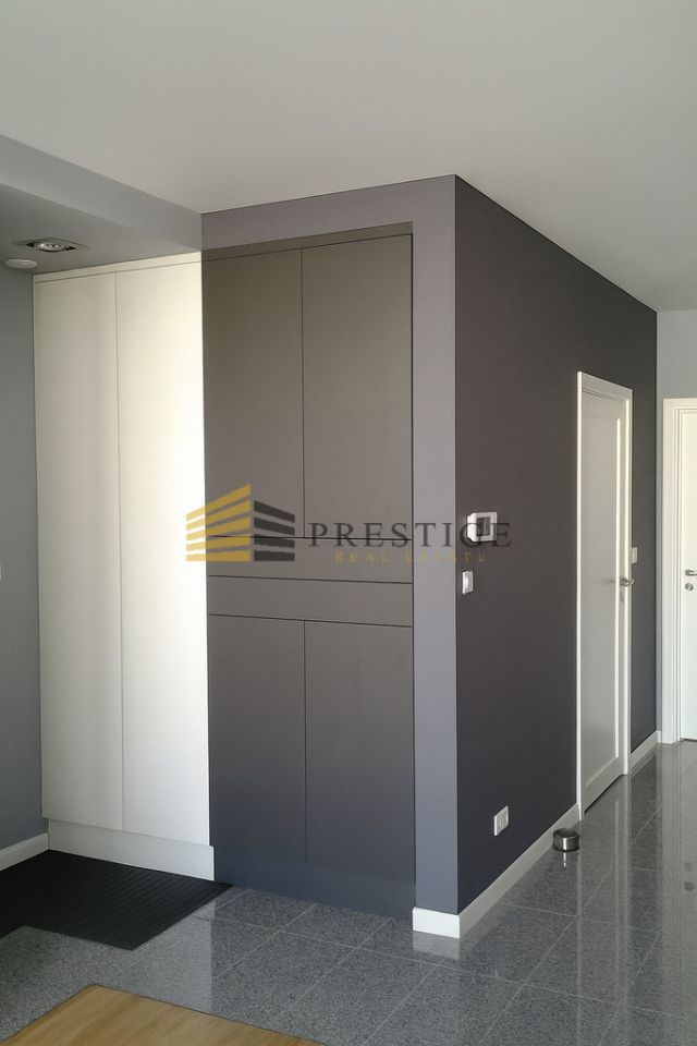 Mieszkanie 3-pokojowe Warszawa Śródmieście, ul. Stawki. Zdjęcie 8