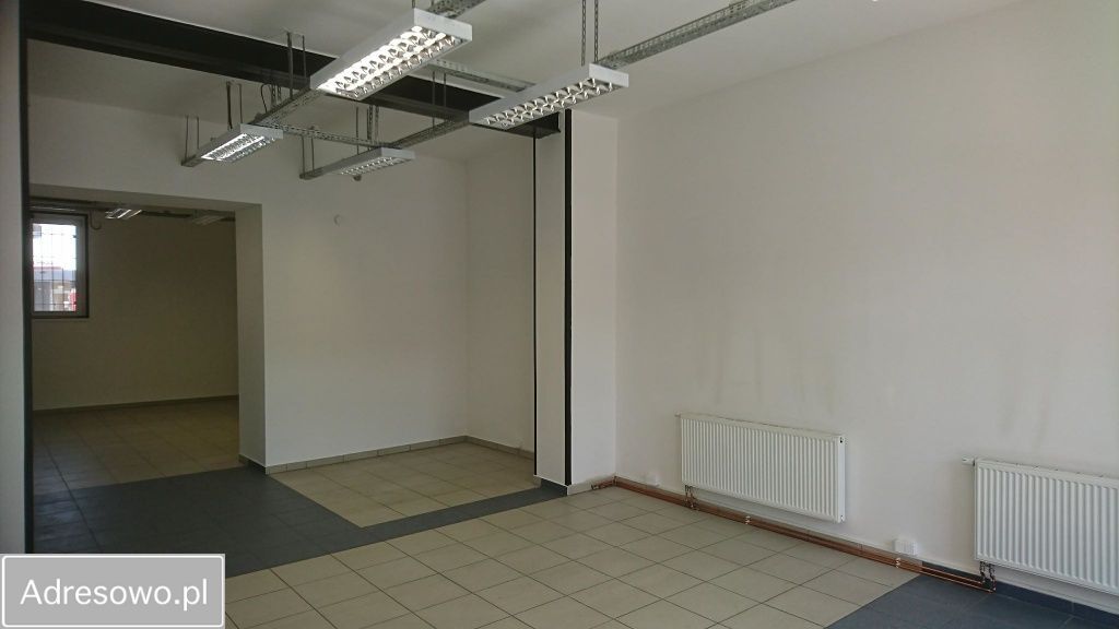 Lokal Strzelce Opolskie, rynek Rynek. Zdjęcie 5