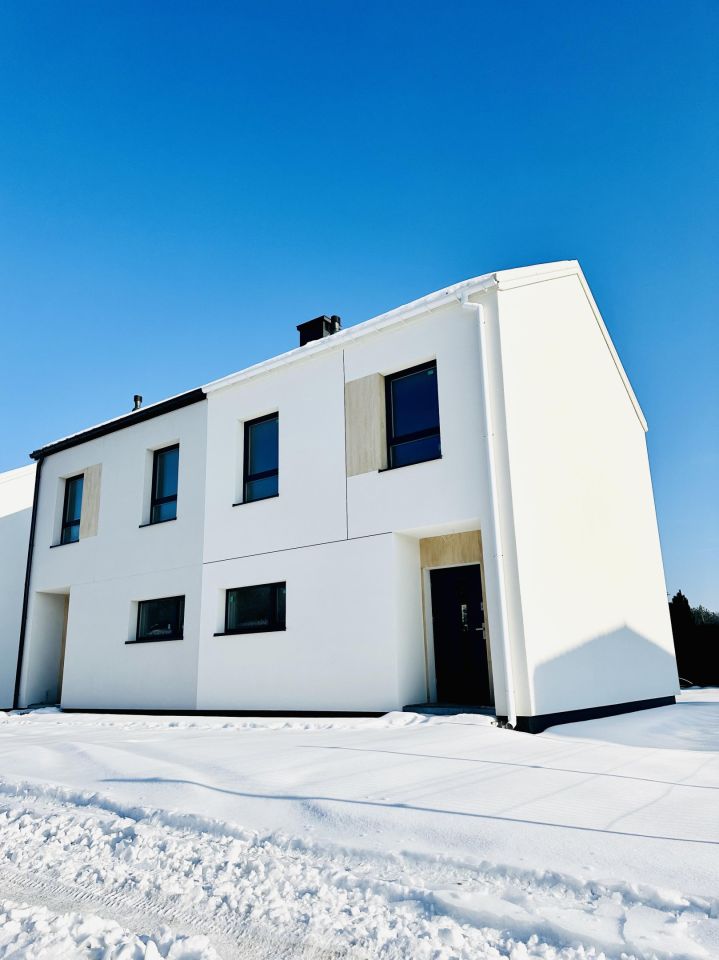 bliźniak, 5 pokoi Magdalenka, ul. Wiejska. Zdjęcie 1