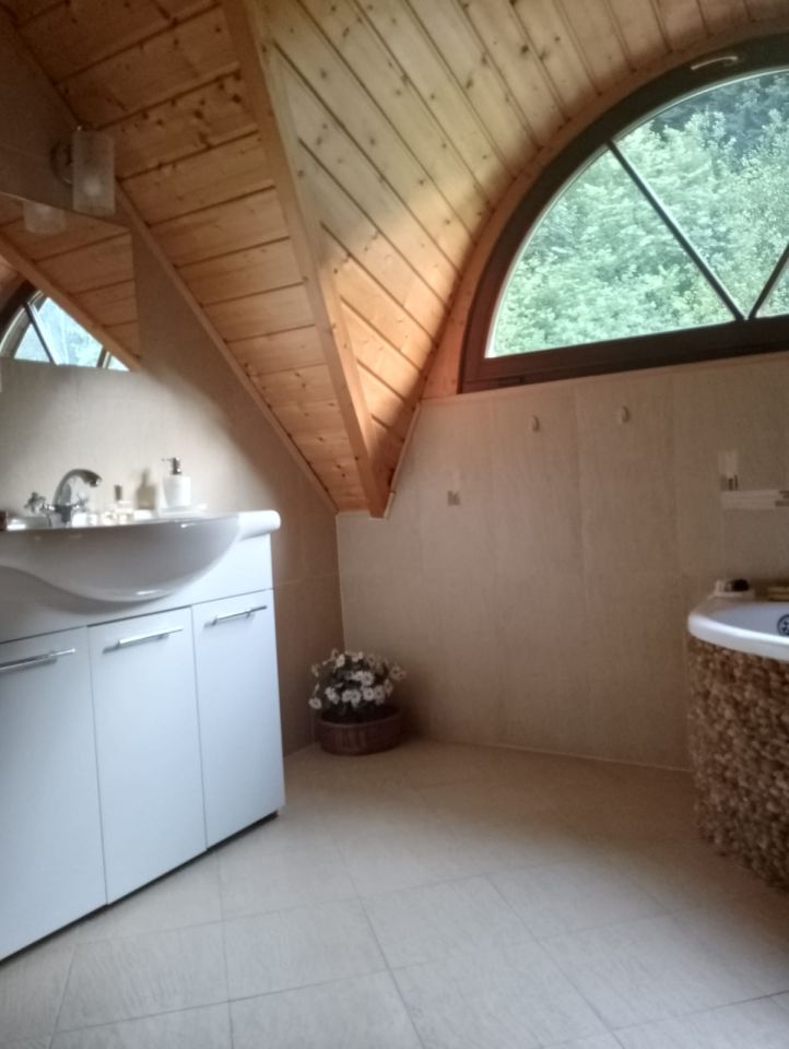 dom wolnostojący, 5 pokoi Grzechynia Decówka. Zdjęcie 16