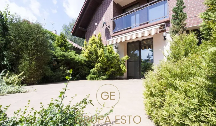 dom wolnostojący, 8 pokoi Kraków Kliny, ul. Narvik