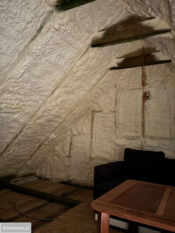 dom wolnostojący, 2 pokoje Paruchy. Zdjęcie 3